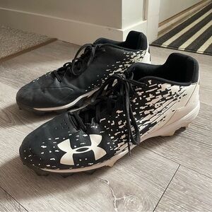 Under Armour Men’s Baseball Softball Cleats Athletic Sports Shoes Size 13